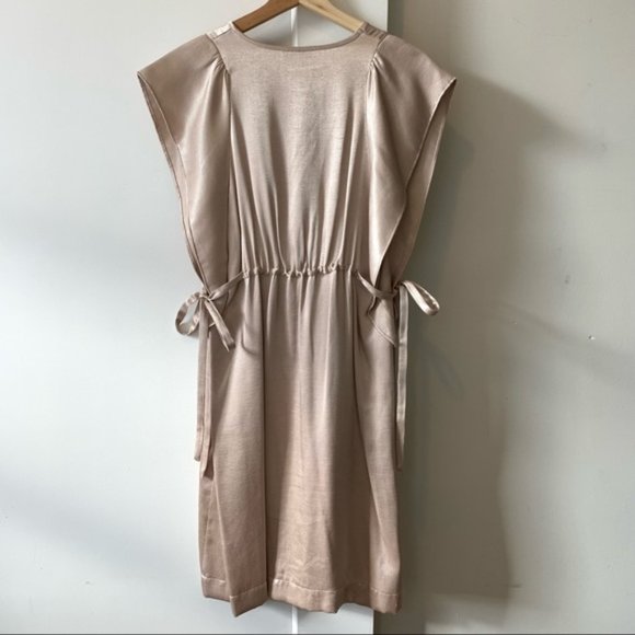 Axara Paris Champagne Dress - Picture 7 of 15